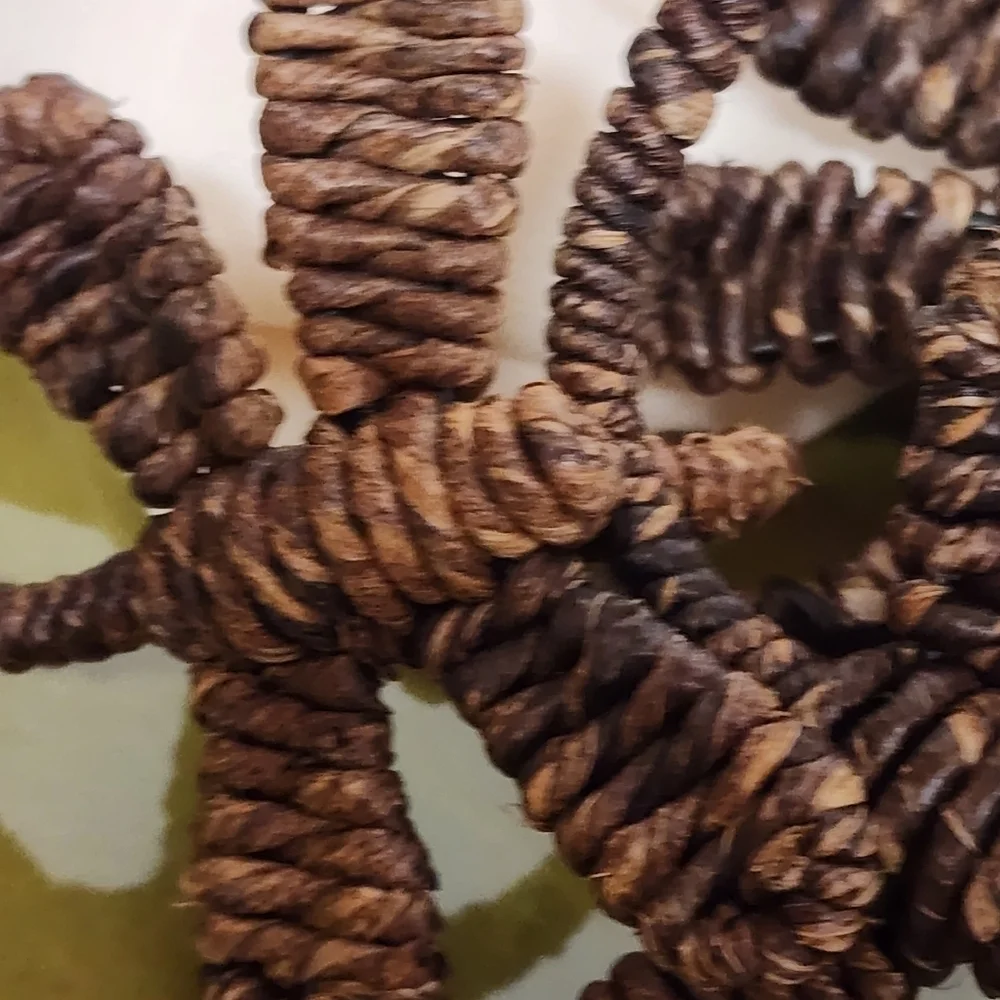 Set of 4 Wicker Rattan Woven Napkin Rings Brown 3